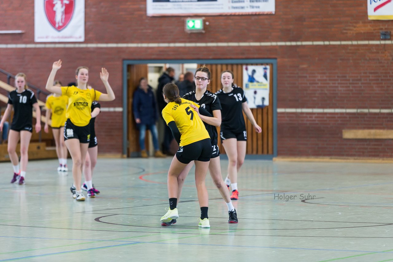 Bild 134 - B-Juniorinnen Bramstedter TS - TSV Altenholz : Ergebnis: 17:16